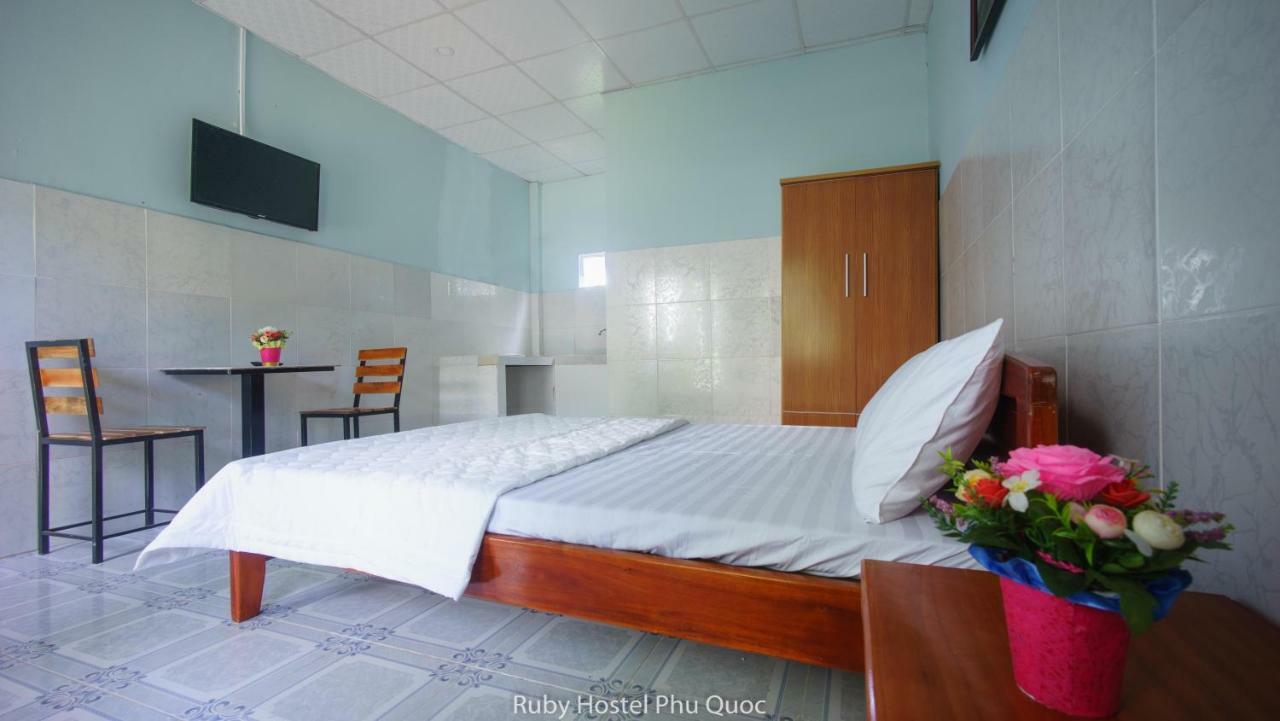 Ruby Phu Quoc Hostel מראה חיצוני תמונה